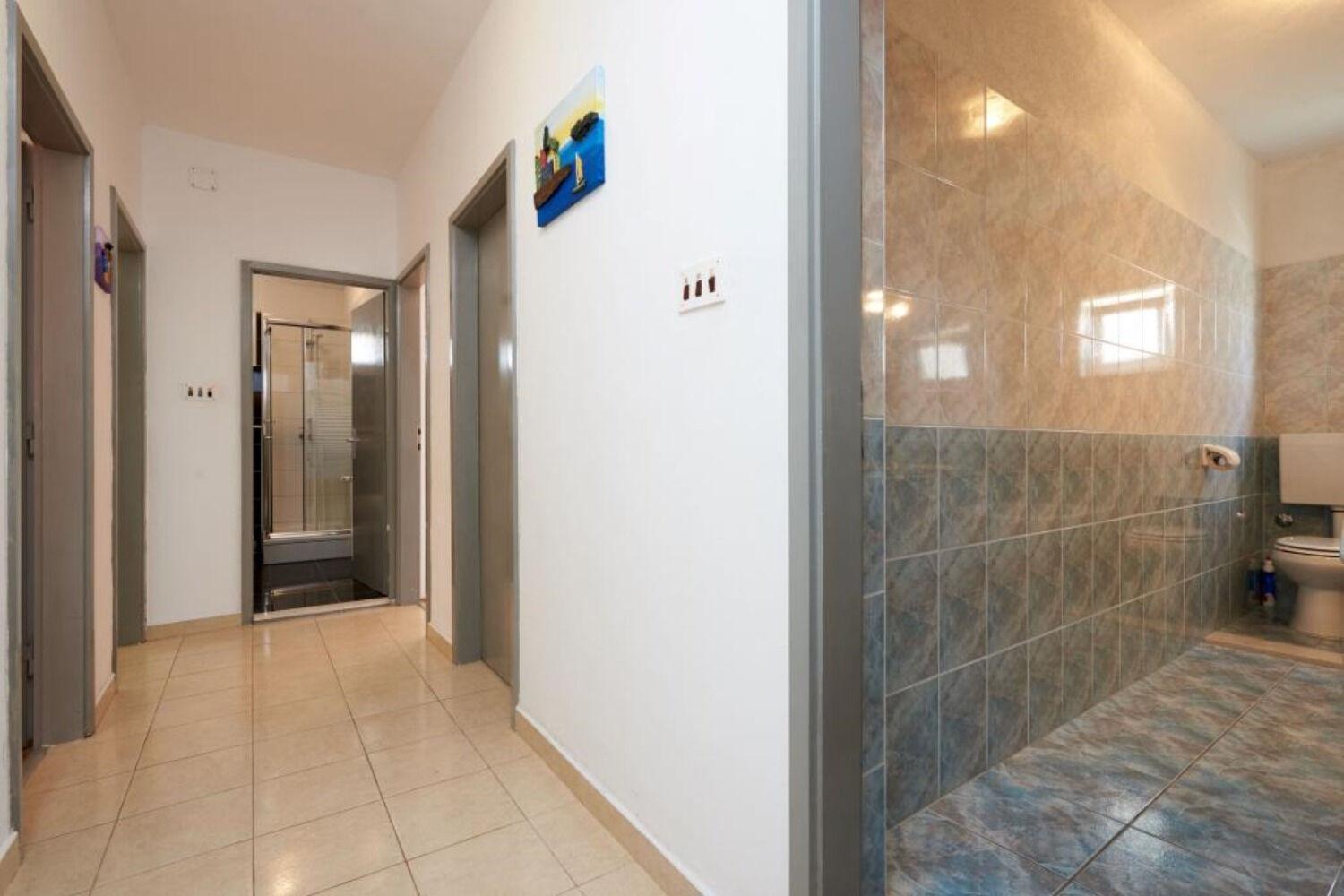Apartments Mare - 30 M From Pebble Beach Сегет-Враница Экстерьер фото