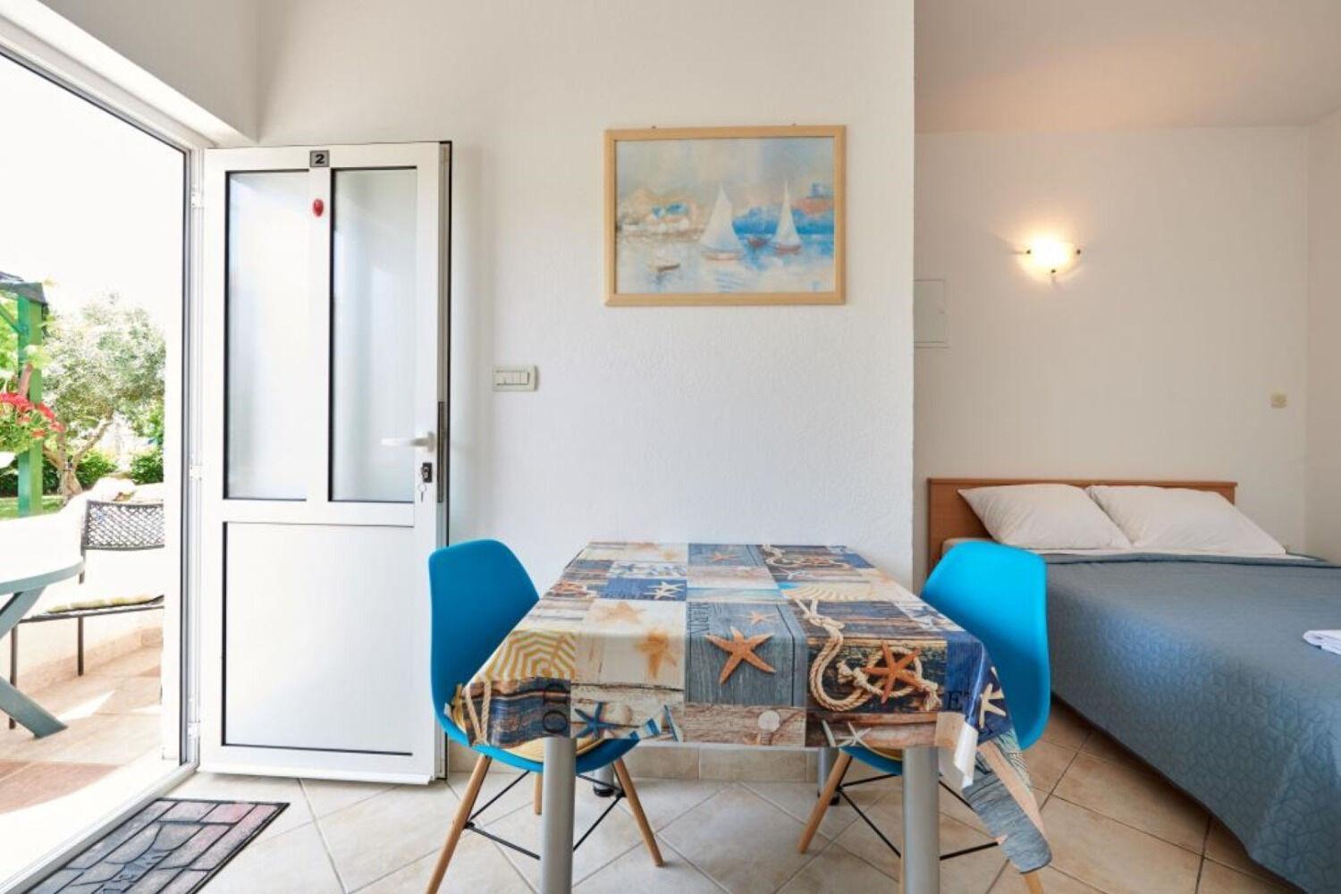 Apartments Mare - 30 M From Pebble Beach Сегет-Враница Экстерьер фото