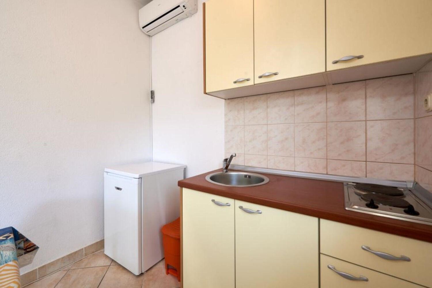 Apartments Mare - 30 M From Pebble Beach Сегет-Враница Экстерьер фото
