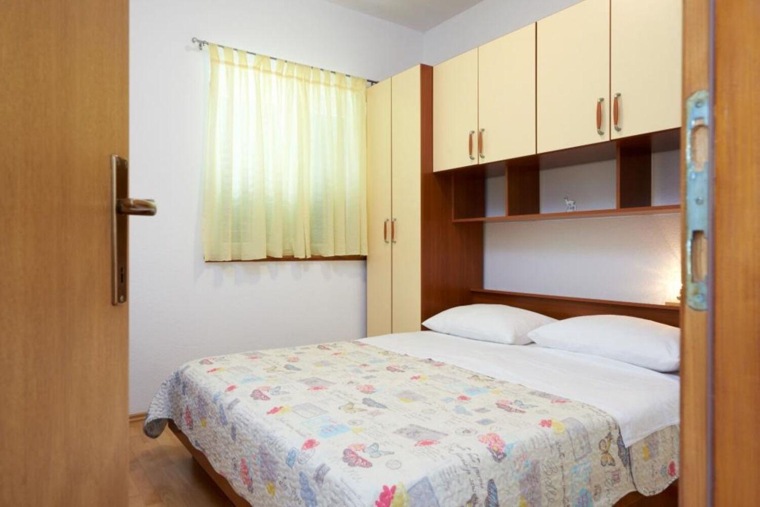 Apartments Mare - 30 M From Pebble Beach Сегет-Враница Экстерьер фото
