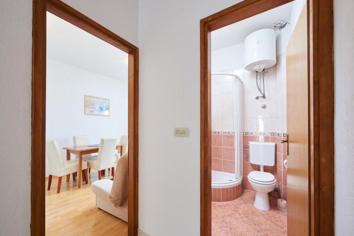 Apartments Mare - 30 M From Pebble Beach Сегет-Враница Экстерьер фото