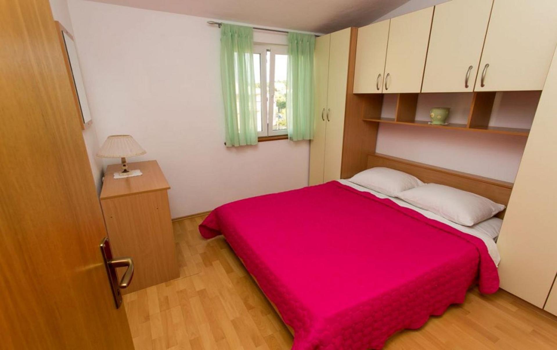 Apartments Mare - 30 M From Pebble Beach Сегет-Враница Экстерьер фото