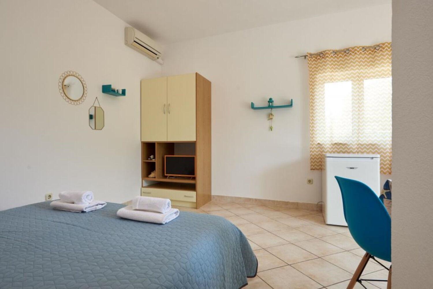 Apartments Mare - 30 M From Pebble Beach Сегет-Враница Экстерьер фото